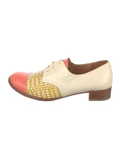 Pre-owned Chie Mihara Leather Patterned Pumps In Neutrals