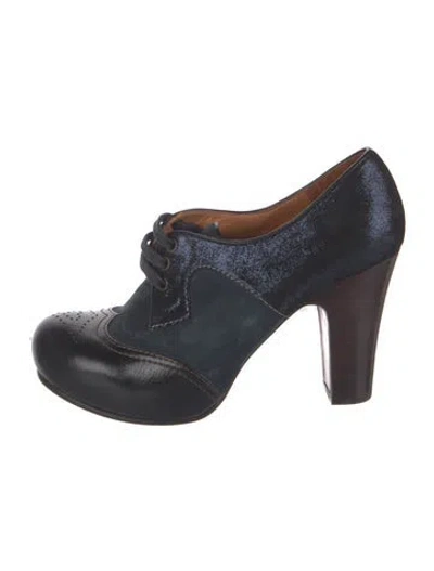 Pre-owned Chie Mihara Leather Pumps In Black