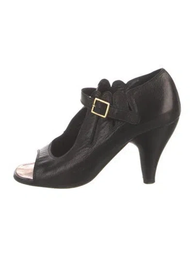 Pre-owned Chie Mihara Leather Pumps In Black