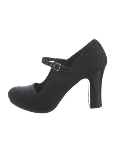 Pre-owned Chie Mihara Leather Pumps In Blue