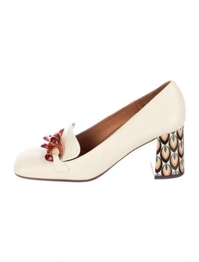 Pre-owned Chie Mihara Leather Pumps In Neutral
