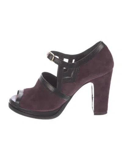Pre-owned Chie Mihara Suede Pumps In Purple
