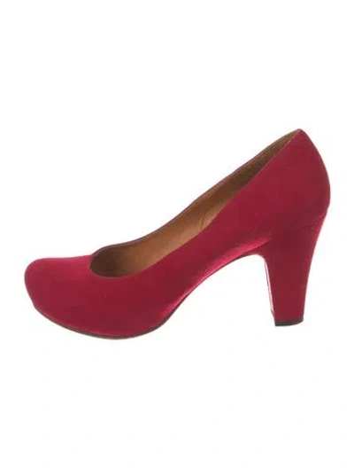 Pre-owned Chie Mihara Suede Pumps In Red