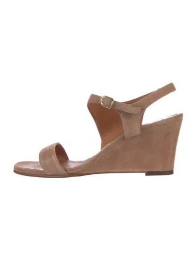 Pre-owned Chie Mihara Suede Slingback Sandals In Brown