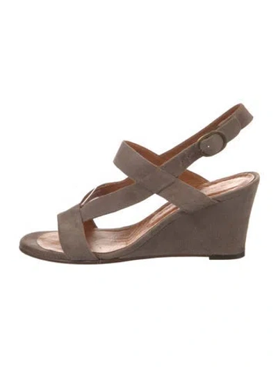 Pre-owned Chie Mihara Suede Slingback Sandals In Neutral