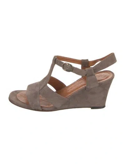 Pre-owned Chie Mihara Suede T-strap Sandals In Neutral
