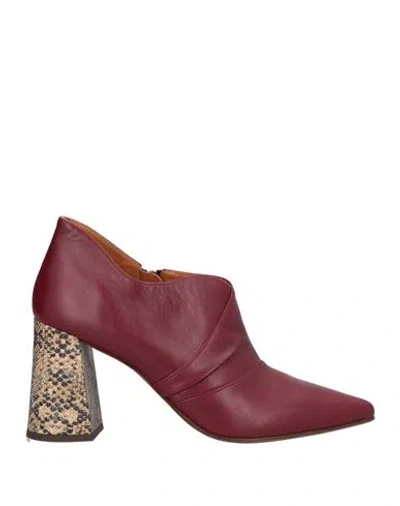 Chie Mihara Woman Ankle Boots Burgundy Size 9.5 Leather In Red