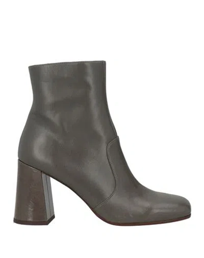 Chie Mihara Woman Ankle Boots Grey Size 7 Leather