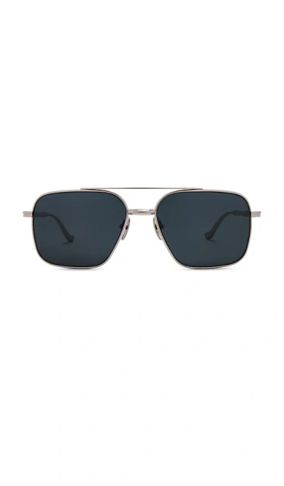 Chimi Aviator Sunglasses In Green
