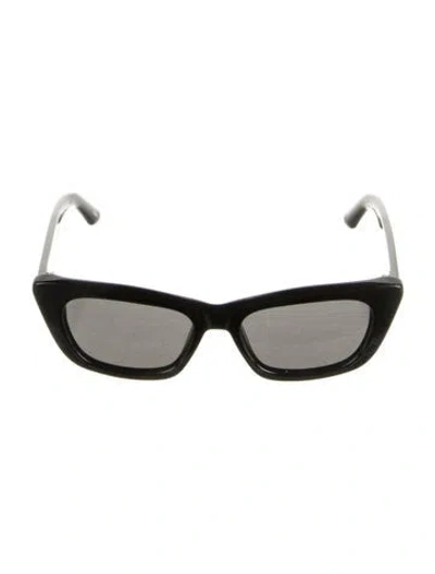 Pre-owned Chimi Cat-eye Tinted Sunglasses In Black