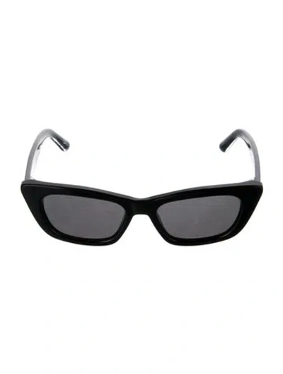 Pre-owned Chimi Cat-eye Tinted Sunglasses In Black