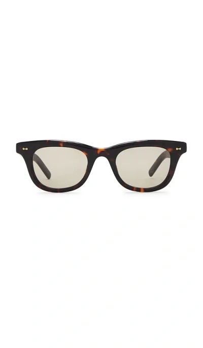 Chimi Ease Sunglasses In Brown