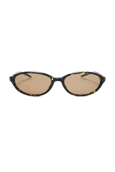 Chimi Ellipse Sunglasses In Black