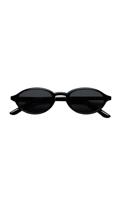 Chimi Lex Sunglasses In Black