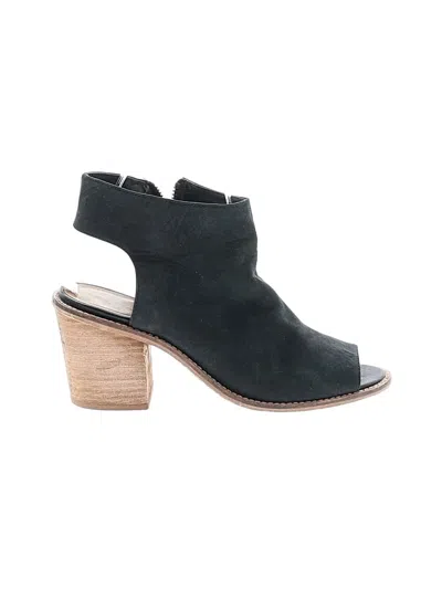 Pre-owned Chinese Laundry Ankle Boots In Black