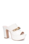 Chinese Laundry Ditzy Platform Sandal In Cream