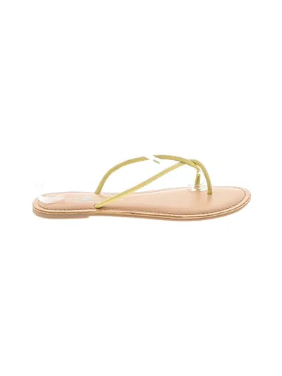 Pre-owned Chinese Laundry Flip Flops In Yellow