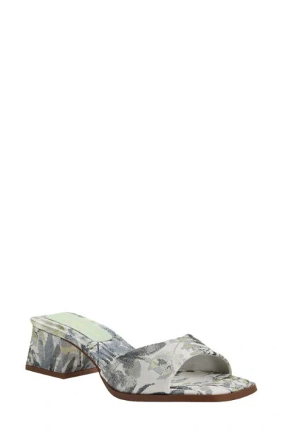 Chinese Laundry Liinda Slide Sandal
