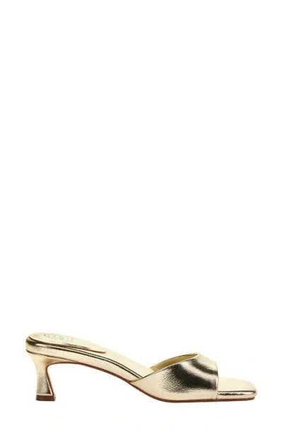 Chinese Laundry Lomita Slide Sandal In Gold