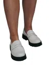 CHINESE LAUNDRY SCHOOL DAYZ PLAYBACK SHOE IN CREAM