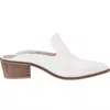 Chinese Laundry Women's Marnie Snake Skin Mule In White In White