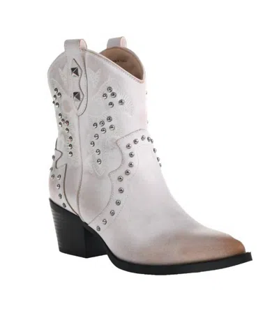 Chinese Laundry Women's Nowhere Burnished Boots In White In Brown