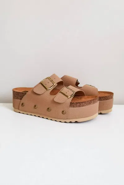 Chinese Laundry Women's Pueblo Suede Platform Sandal In Tan