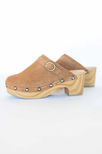 Chinese Laundry Women's Suede Clogs In Brown