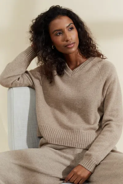 CHINTI & PARKER WARM-OATMEAL PURE CASHMERE V-NECK SWEATER