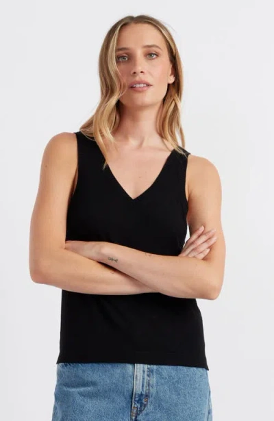 Chinti & Parker Pure Merino Wool Ultra Fine Vest In Black