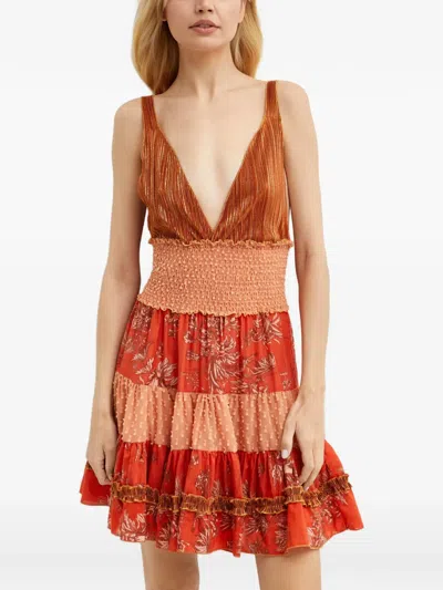 Chio V-neck Ruffled Dress In Red