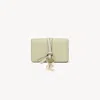 Chloé Porte-cartes Et Monnaie Alphabet En Cuir Grainé Femme Vert Taille Onesize 100% Cuir De Veau In Green