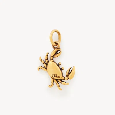 Chloé Alphabet Crab Charm In Brass In Gold