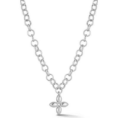 Chloe & Madison Chloe And Madison Clover Pendant Necklace In Silver