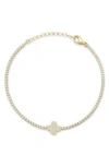 Chloe & Madison Chloe And Madison Cubic Zirconia Clover Bracelet In Gold