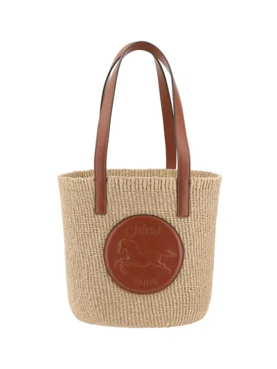 Chloé Horse Medal Shoulder Bag In Beige