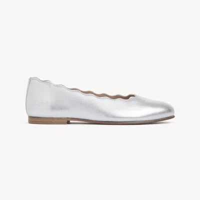 Chloé Lauren Metallic Crinkle Leather Ballet Flats In Silver