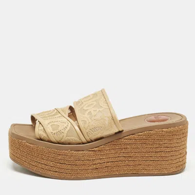Pre-owned Chloé Beige Canvas Logo Print Woody Wedge Platform Slide Sandals Size 39