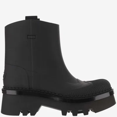 CHLOÉ BLACK SLIP ON BOOTS