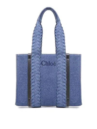 Chloé E Small Woody Denim Tote Bag In Light Wash