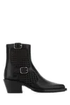 Chloé Logo Boots In 001