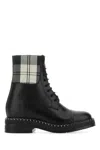 Chloé Leather Boots With Fabric Inserts And A Rounded Toe In Black
