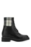 Chloé Leather Boots With Fabric Inserts And A Rounded Toe In Black