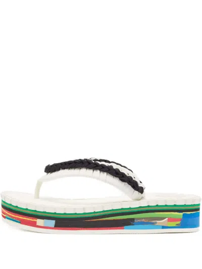 Pre-owned Chloé Braided Thong Sandals In White