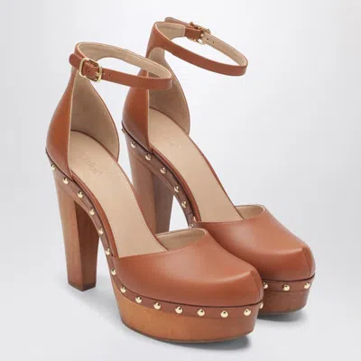 Chloé Lola Studded Leather Platform Sandals In Brown