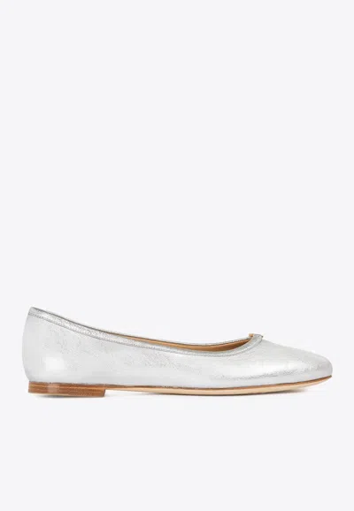 Chloé C-logo Ballerina Flats In Silver