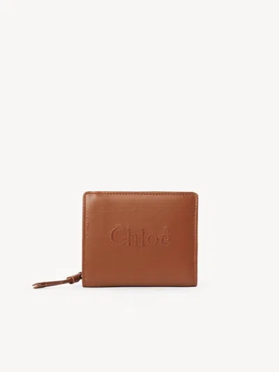 Chloé Caramel Women's Compact Wallet For Fw23 In Brown