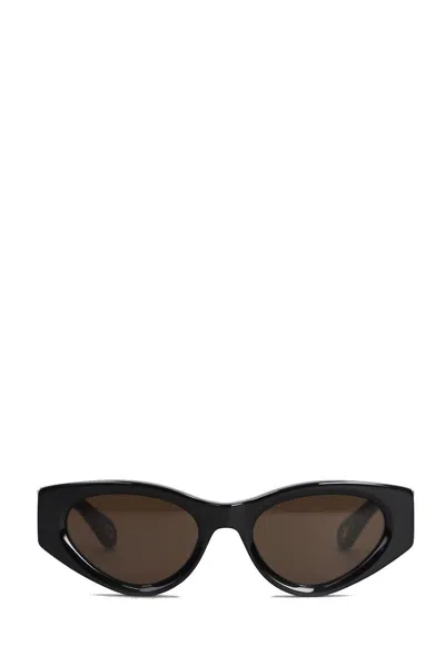 Chloé Cat-eye Sunglasses In Black