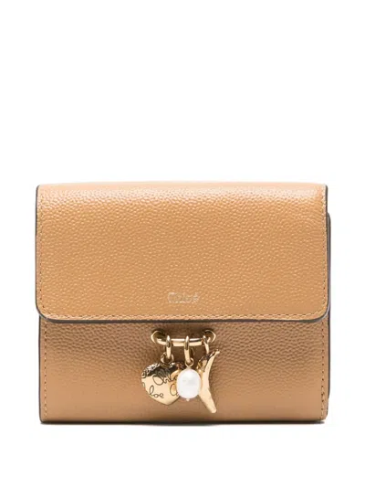 Chloé Charm-detail Leather Wallet In Gold