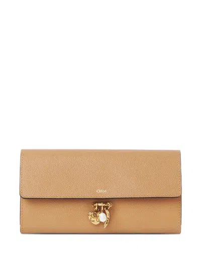Chloé Charms Leather Wallet In Brown